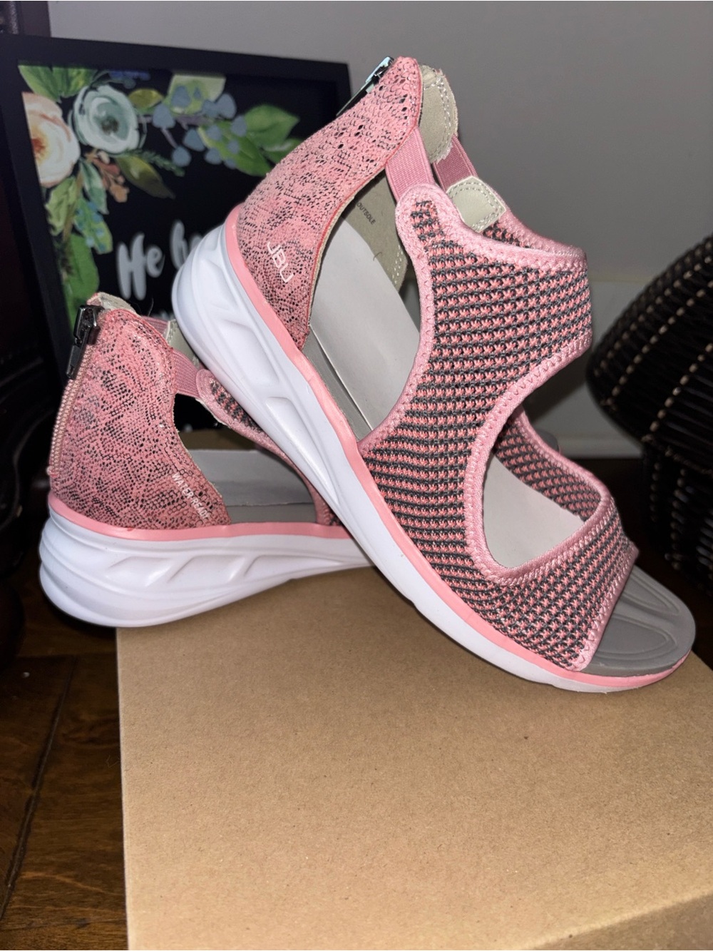 JBU Jambu Women’s Comfort Pink Blush Snake Margot Sandals 7.5